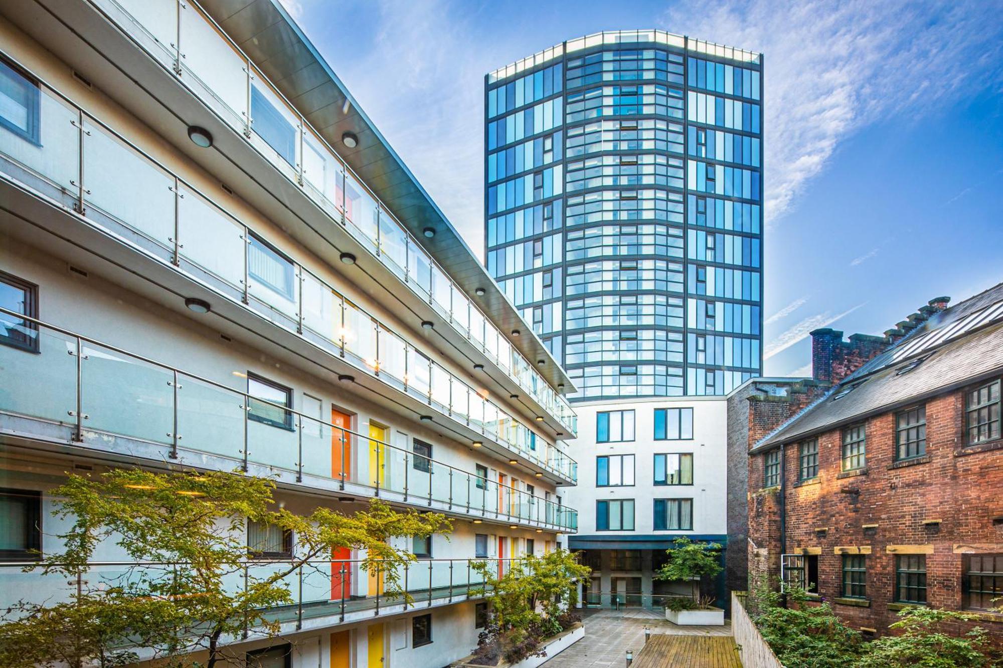 Stylish 2 Bed Apt 18 - City Centre, Free Parking, Espresso Machine & Netflix - Hosted By Stay Host Save Sheffield Exterior photo
